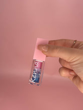 Load image into Gallery viewer, Cotton Candy lip oil
